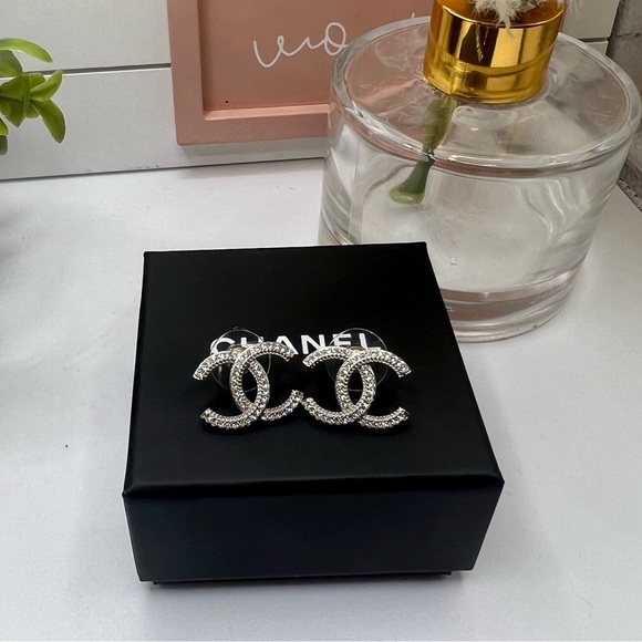 Chanel Classic Crystals CC Stud Earrings - Picture 3 of 8